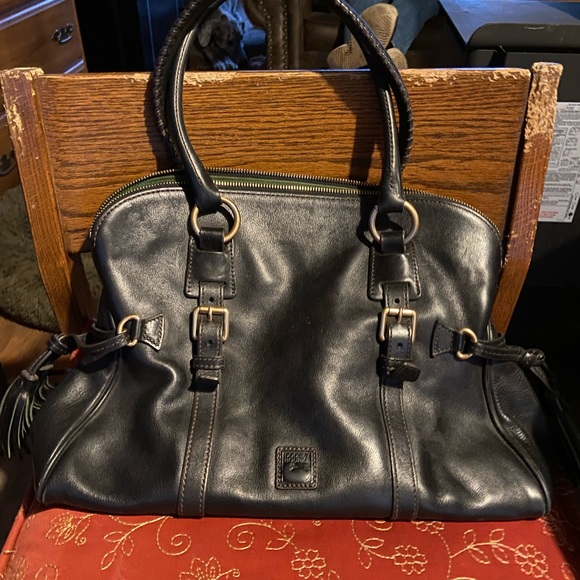 Black Dooney and Bourke satchel - Picture 3 of 3